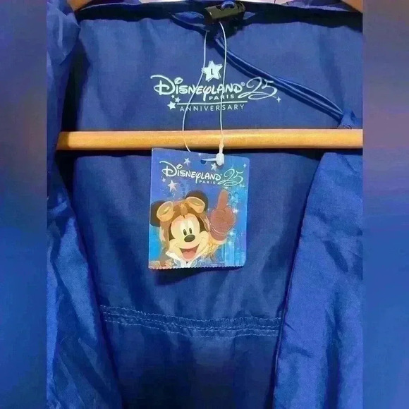Disney Paris 25th Anniversary windbreaker, s large - Picture 4 of 5